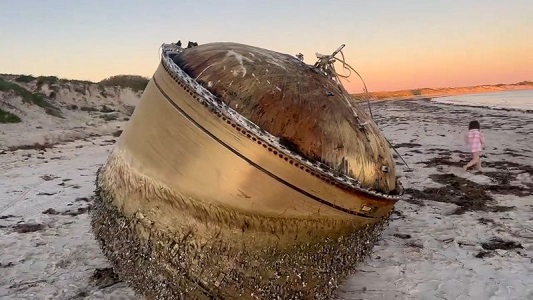 Mystery 'space debris' removed from WA beach